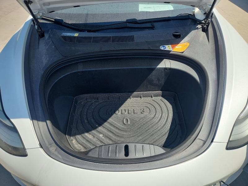2018 TESLA MODEL 3 11