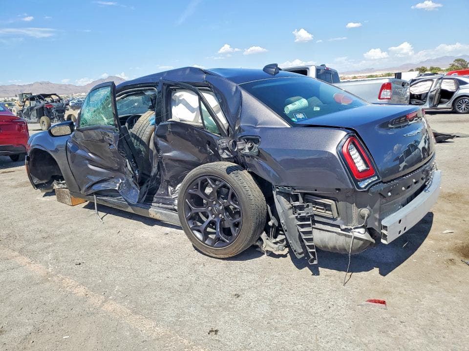 2019 CHRYSLER 300 TOURING 2
