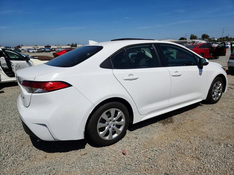 2026 TOYOTA COROLLA LE 3