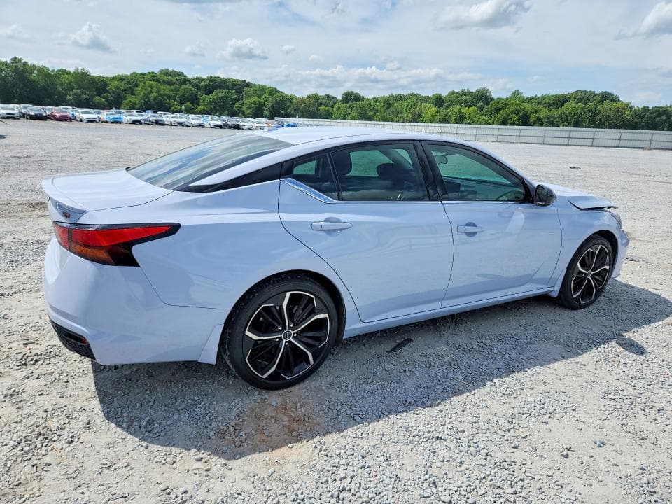 2024 NISSAN ALTIMA SR 3