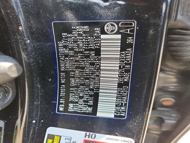 2019 TOYOTA COROLLA SE 12