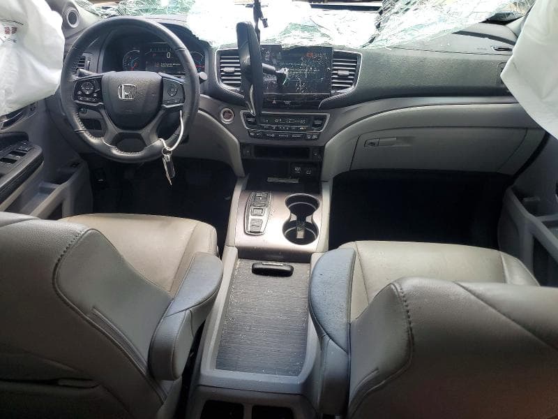 2021 HONDA PILOT SE 8