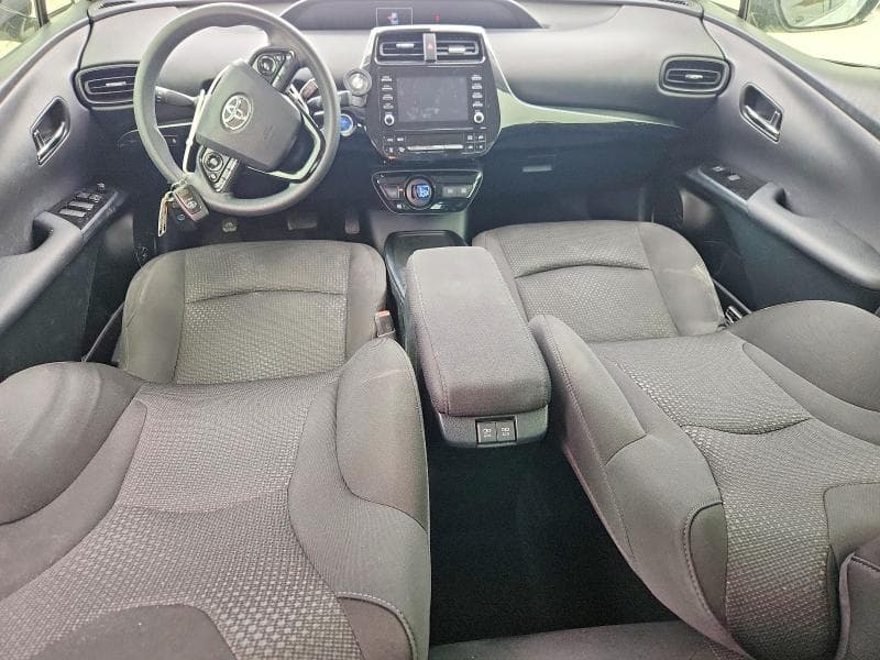 2020 TOYOTA PRIUS LE 8