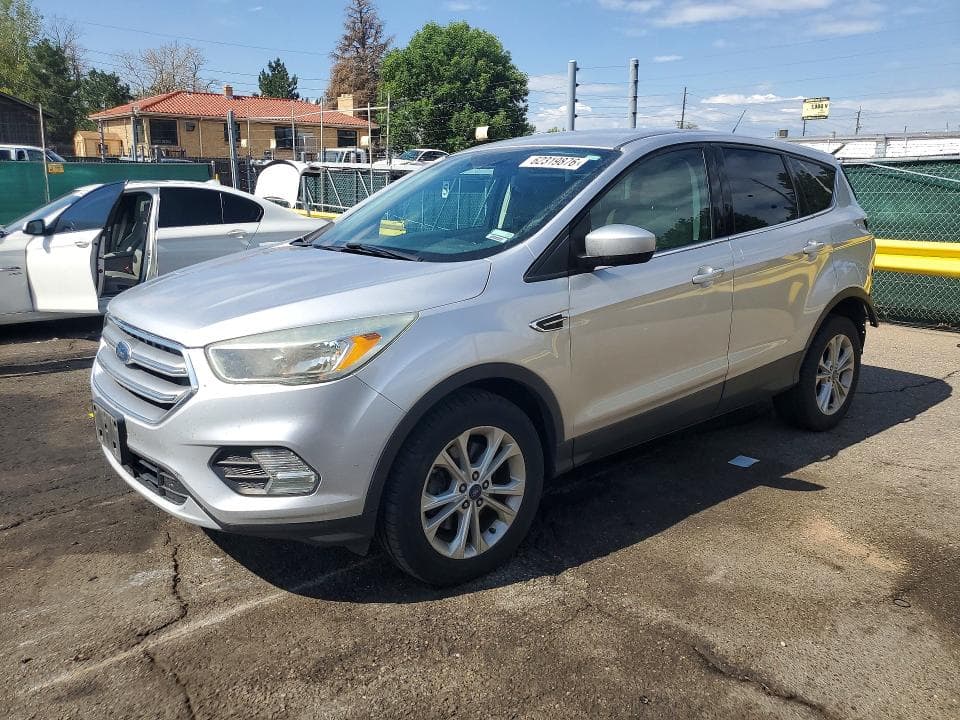 2017 FORD ESCAPE SE - 1