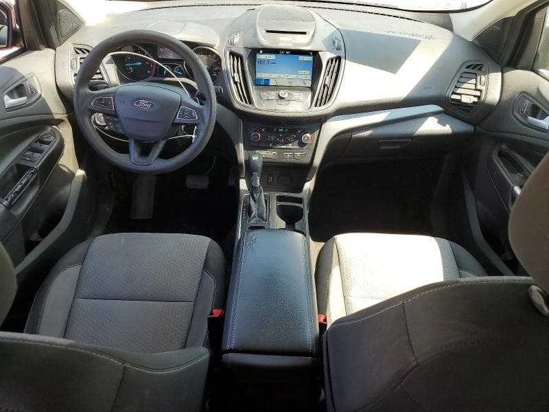 2017 FORD ESCAPE SE 8
