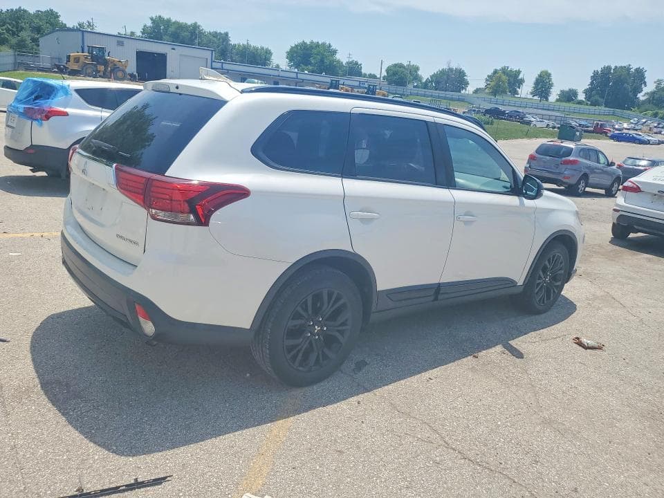 2018 MITSUBISHI OUTLANDER SE 3