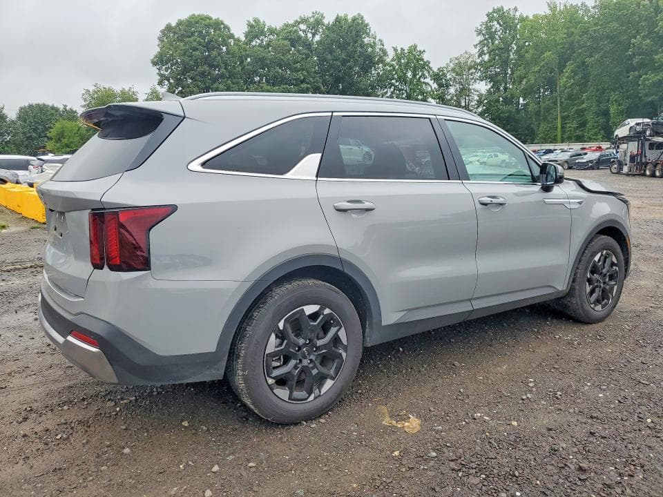 2026 KIA SORENTO S 3