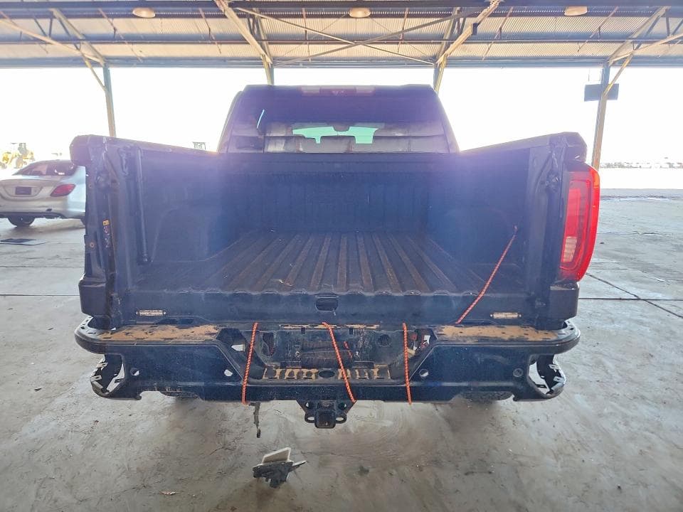 2023 GMC SIERRA K1500 AT4 6
