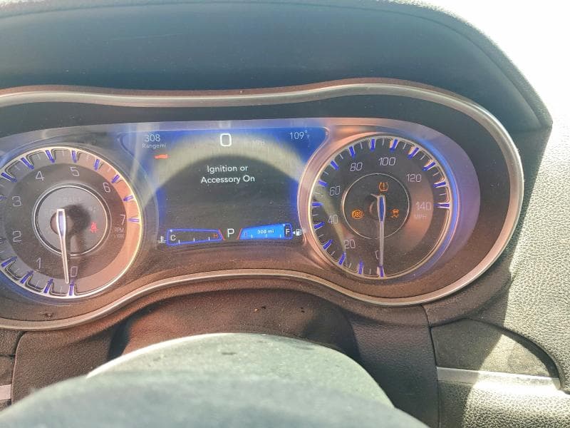 2019 CHRYSLER 300 LIMITED 9