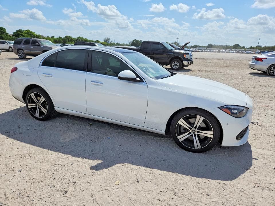 2025 MERCEDES-BENZ C 300 4