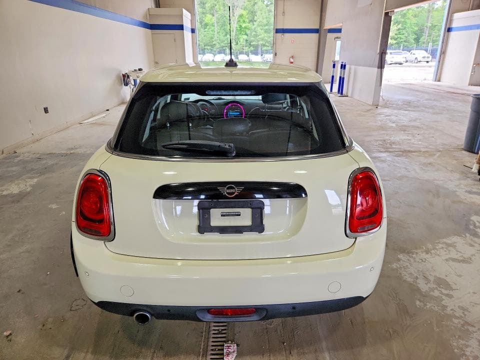 2020 MINI COOPER 6