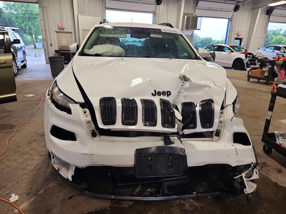 2018 JEEP CHEROKEE LIMITED 5