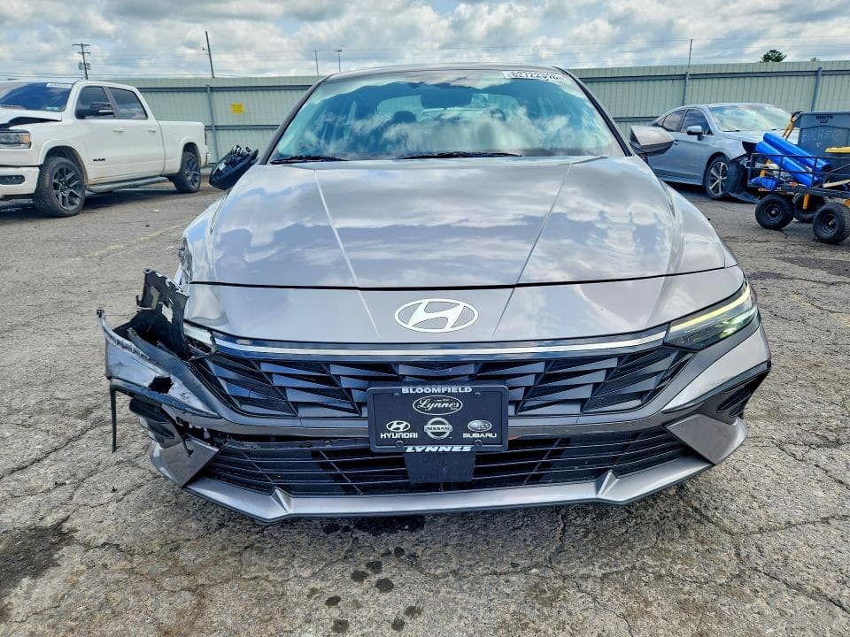 2024 HYUNDAI ELANTRA SEL 5