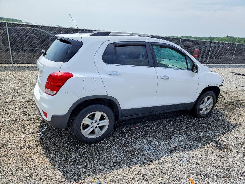 2020 CHEVROLET TRAX 1LT 3