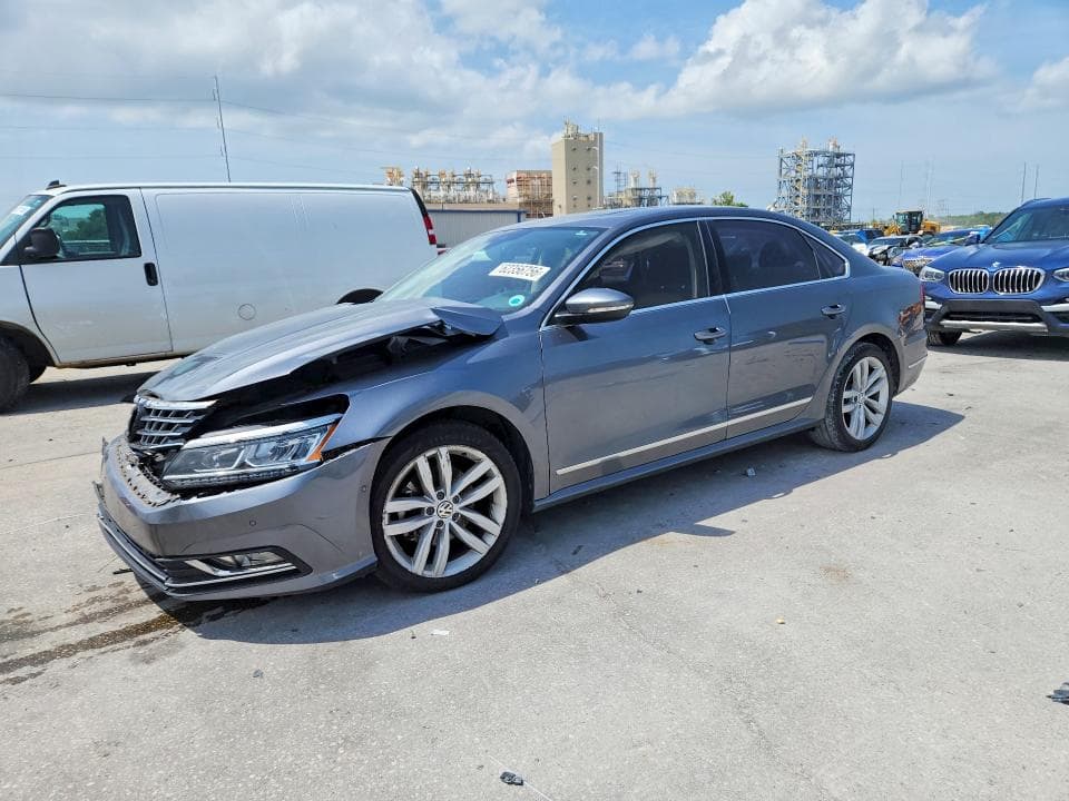 2018 VOLKSWAGEN PASSAT SEL PREMIUM