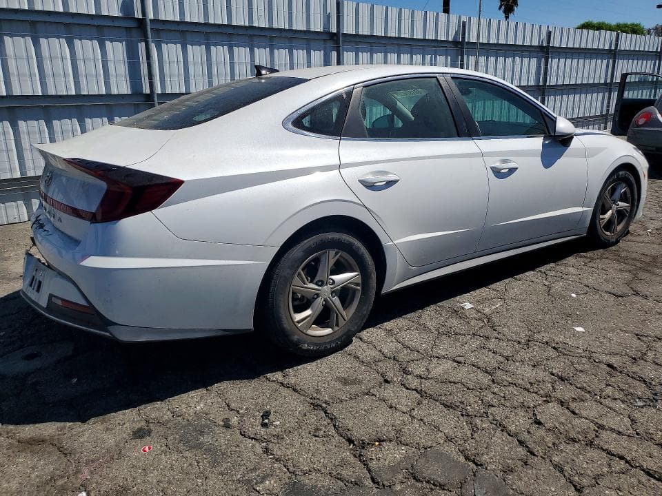 2021 HYUNDAI SONATA SE 3