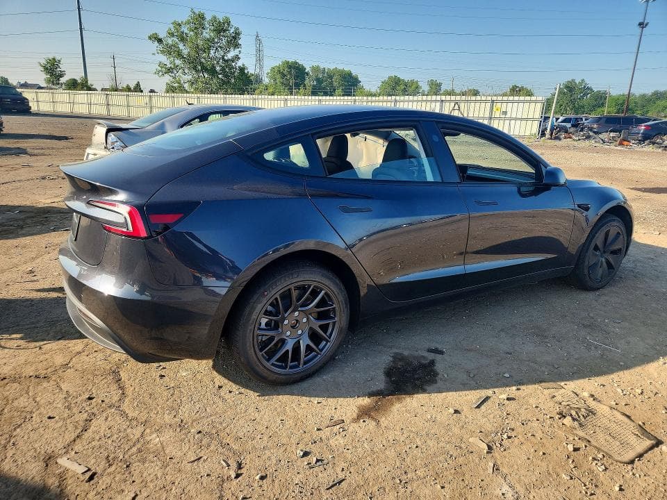 2026 TESLA MODEL 3 3