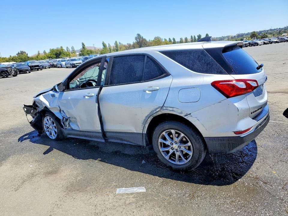 2018 CHEVROLET EQUINOX LS 2