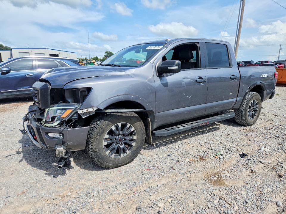 2021 NISSAN TITAN PRO-4X - 1
