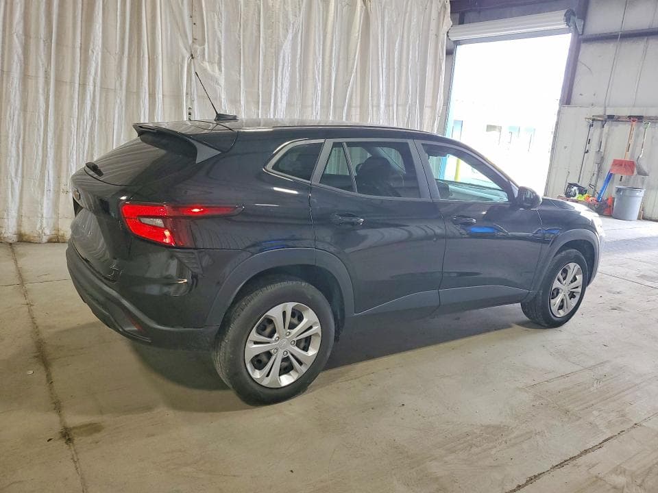 2024 CHEVROLET TRAX LS 3