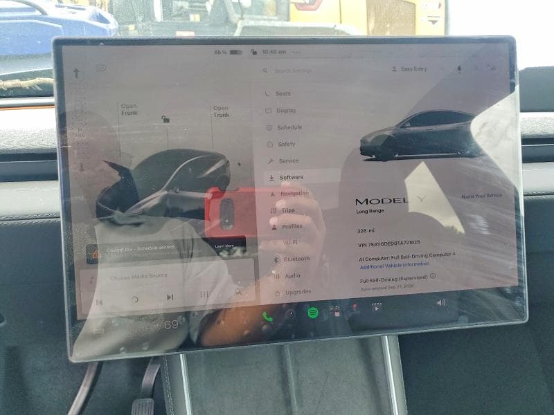 2026 TESLA MODEL Y 9