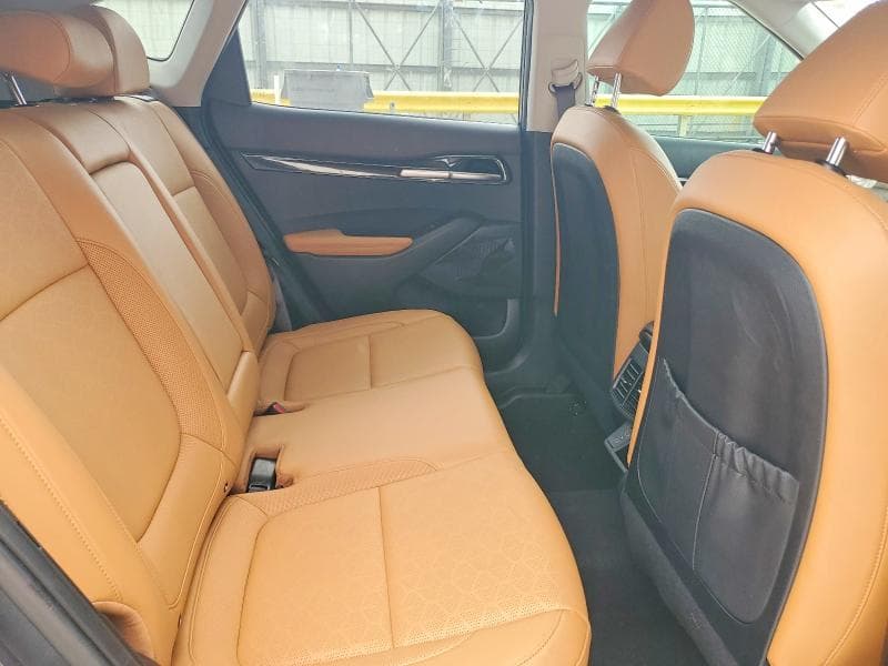 2025 KIA SELTOS EX 11