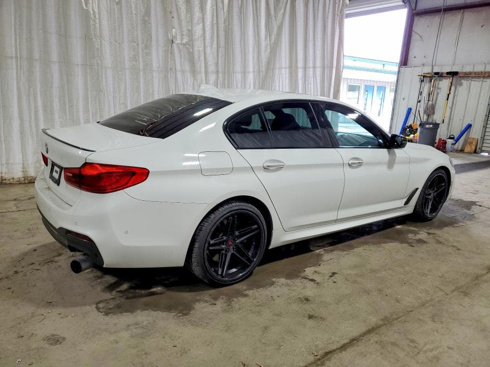 2017 BMW 540 XI 3