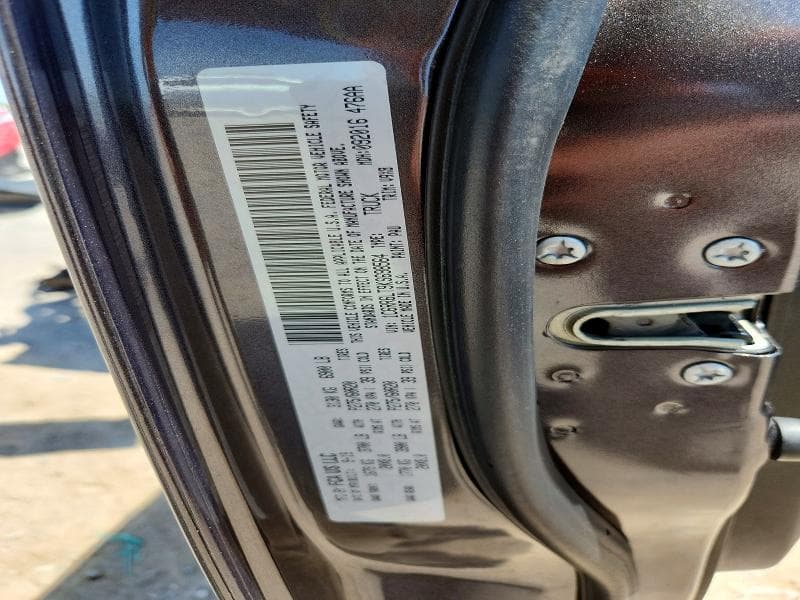 2019 RAM 1500 CLASSIC SLT 13