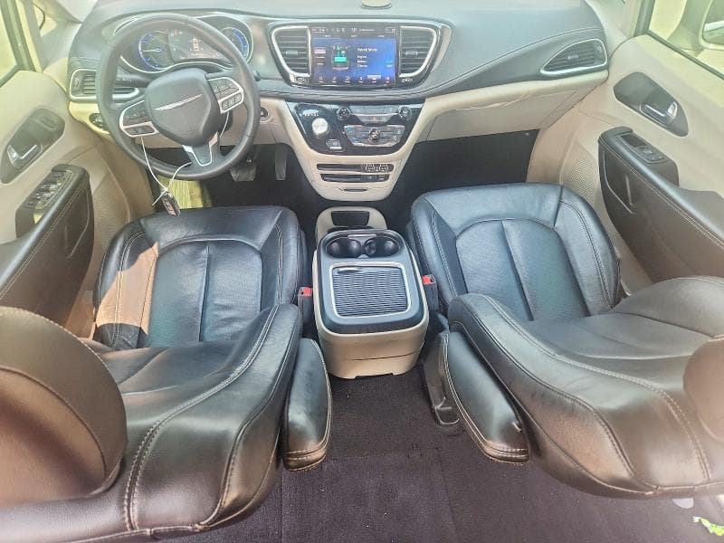 2022 CHRYSLER PACIFICA HYBRID TOURING L 8