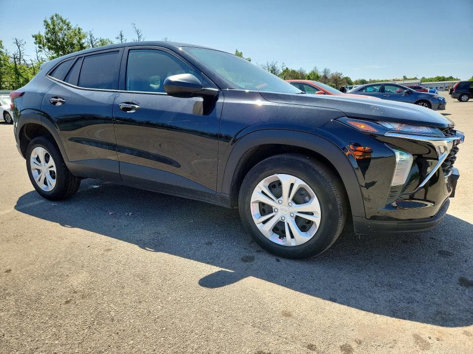 2024 CHEVROLET TRAX LS 4