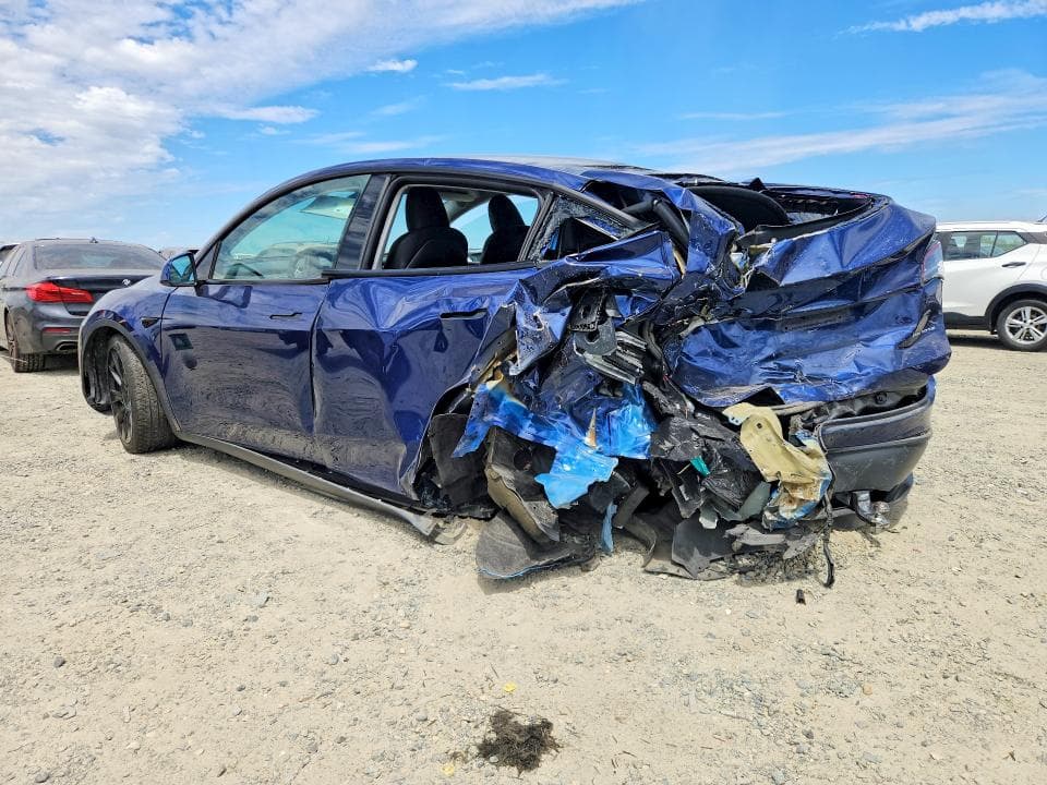 2023 TESLA MODEL Y 2
