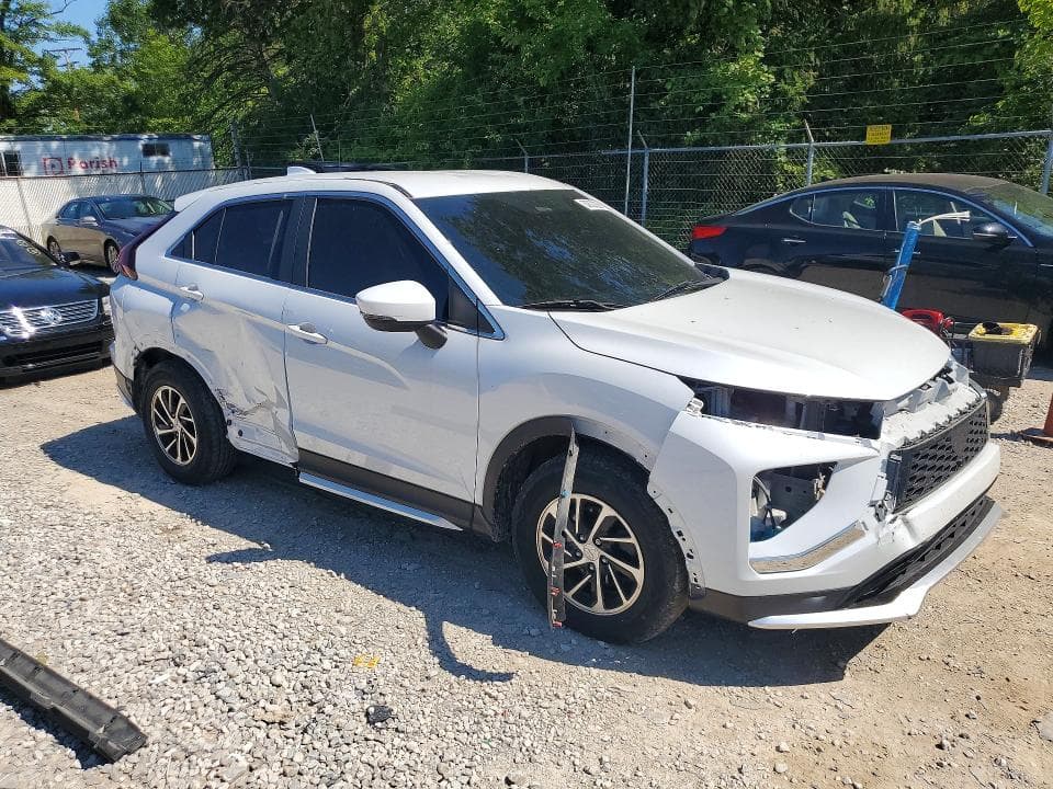 2022 MITSUBISHI ECLIPSE CROSS ES 4