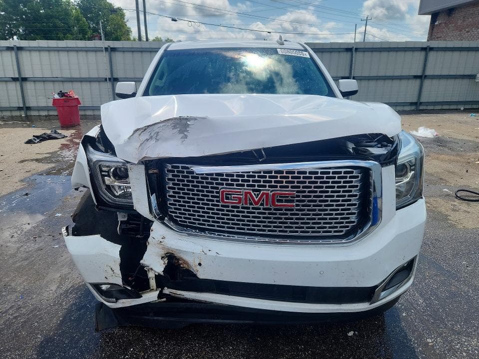 2017 GMC YUKON DENALI 5