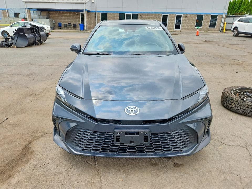 2025 TOYOTA CAMRY SE 5