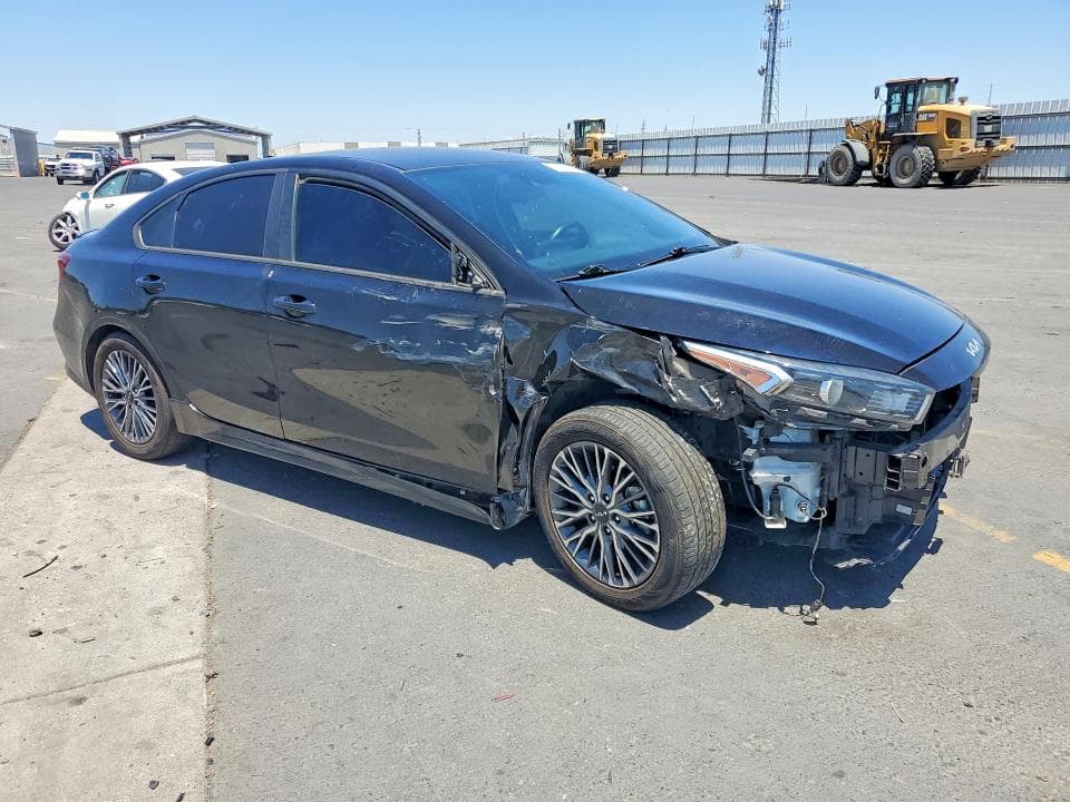 2022 KIA FORTE GT LINE 4