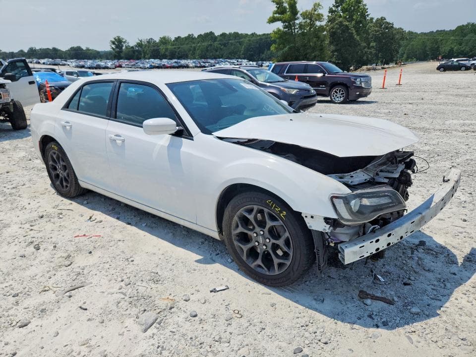 2019 CHRYSLER 300 S 4