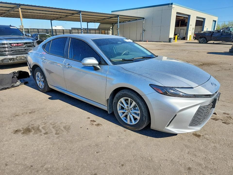 2025 TOYOTA CAMRY LE 4
