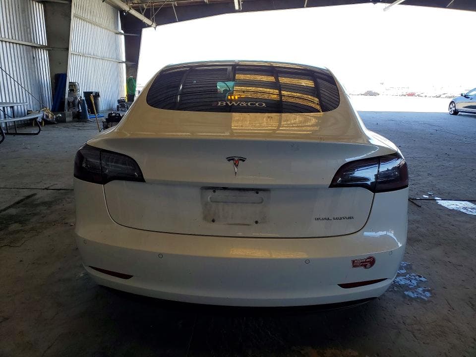 2018 TESLA MODEL 3 6