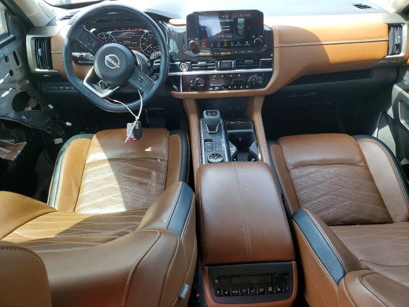 2022 NISSAN PATHFINDER PLATINUM 8