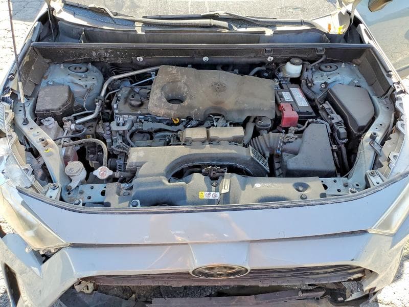 2019 TOYOTA RAV4 XLE 12