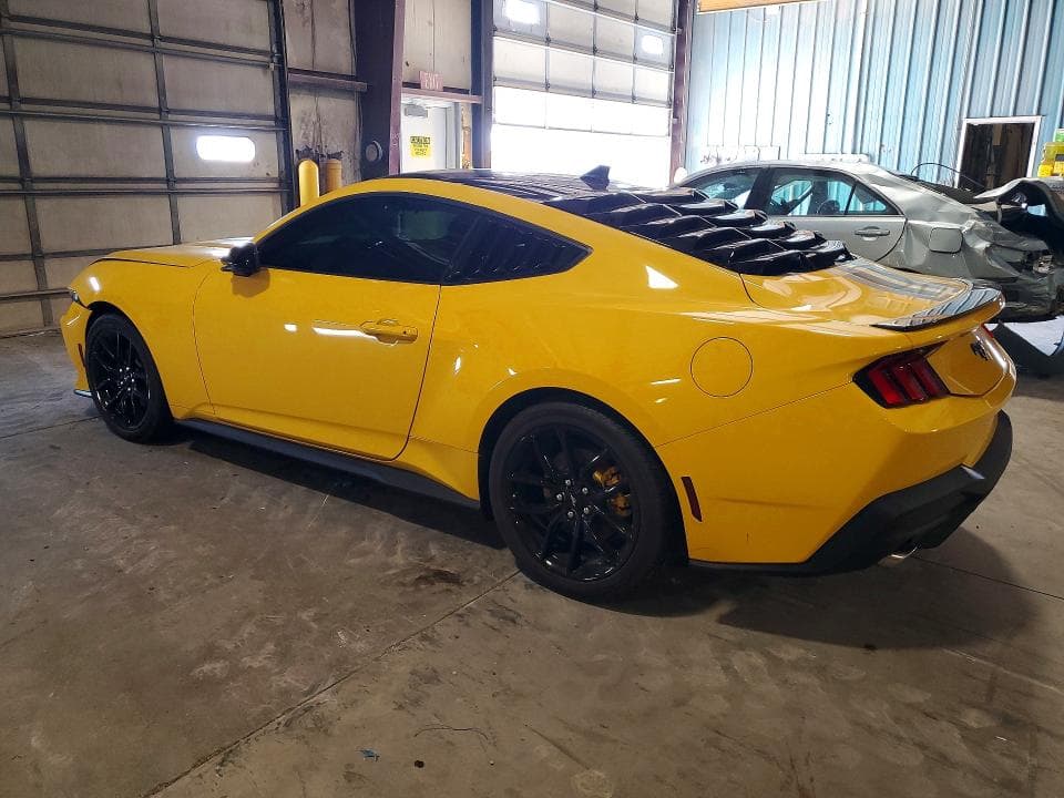 2024 FORD MUSTANG 2