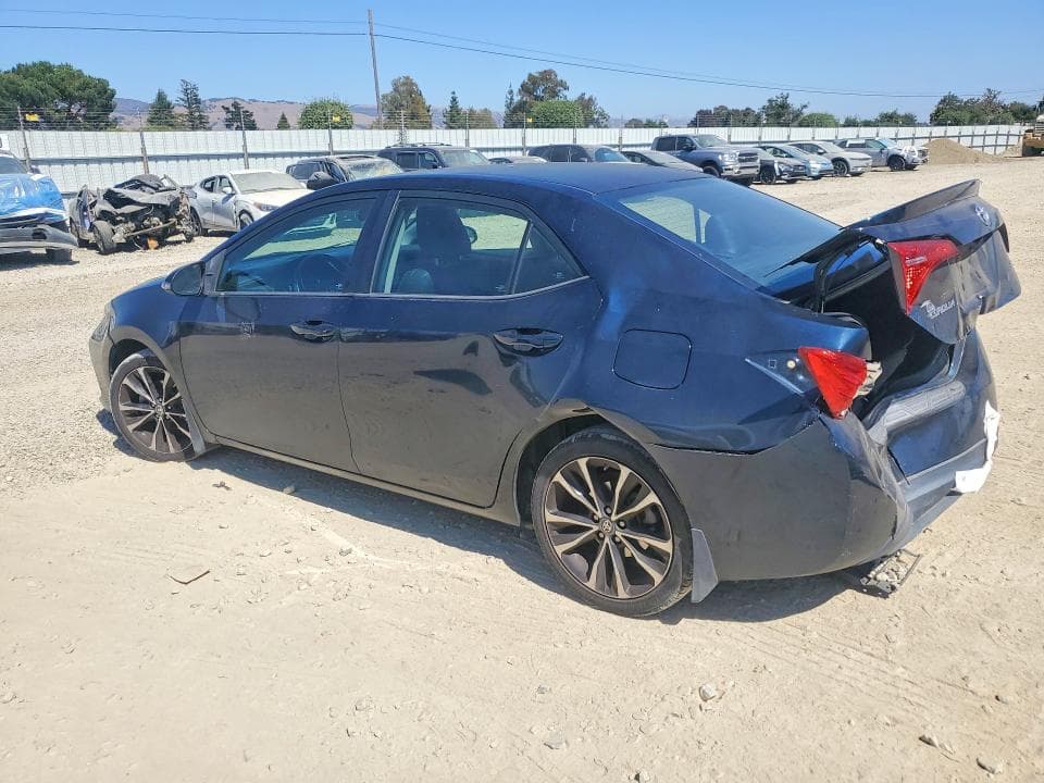 2018 TOYOTA COROLLA SE 2