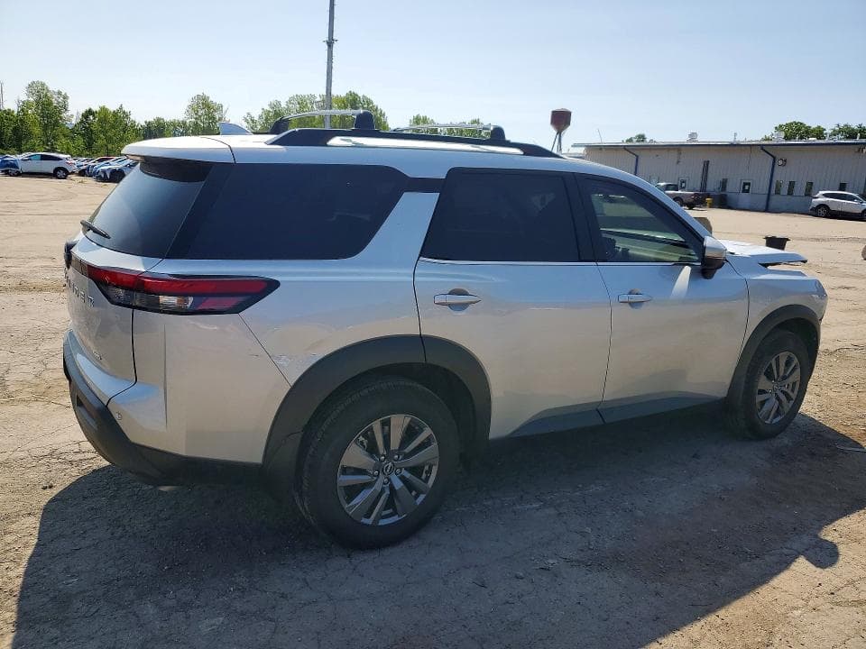 2025 NISSAN PATHFINDER SV 3