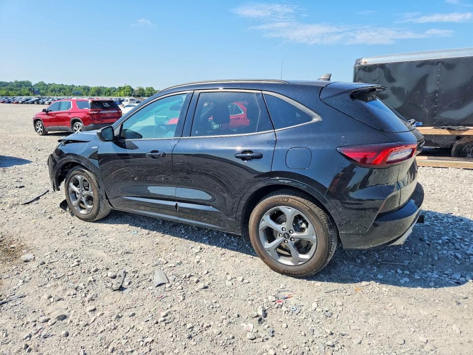 2023 FORD ESCAPE ST LINE 2