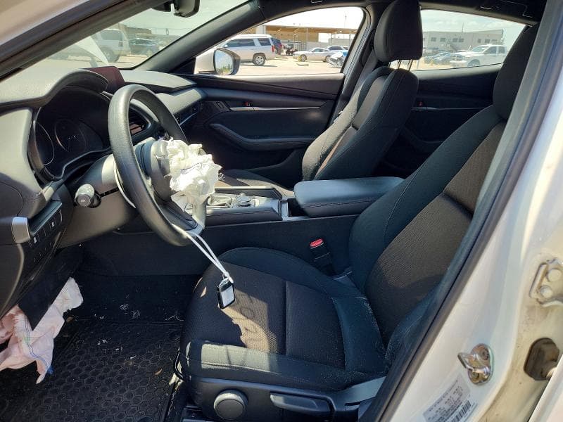 2021 MAZDA 3 7