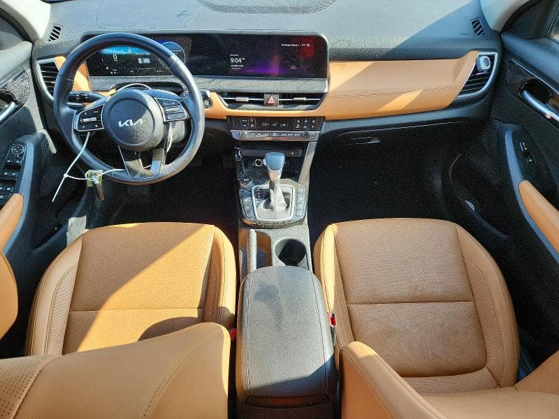 2024 KIA SELTOS EX 8