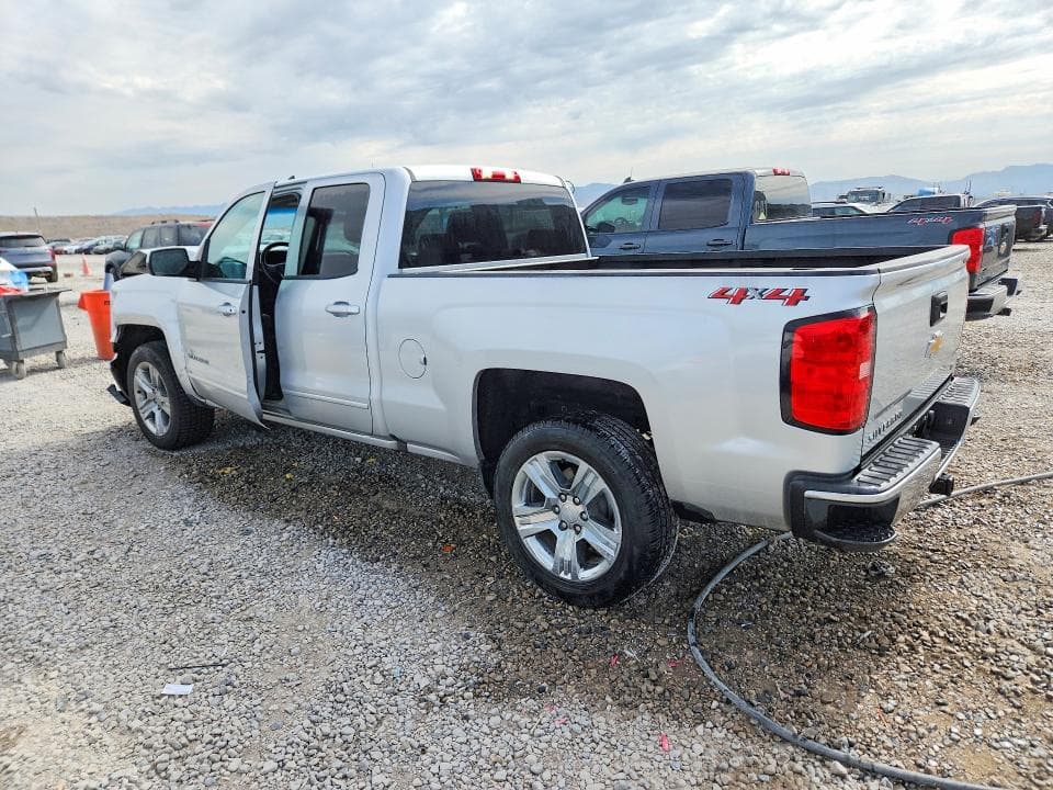 2018 CHEVROLET SILVERADO K1500 LT 2
