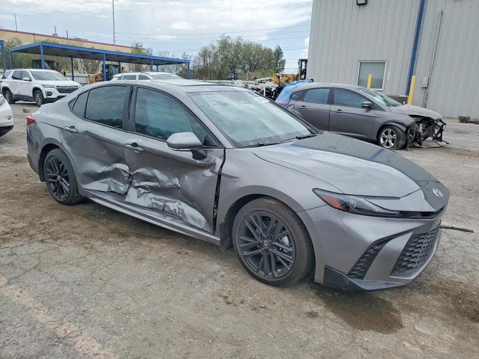 2026 TOYOTA CAMRY SE 4