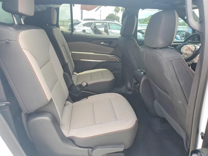 2025 CHEVROLET TRAVERSE LT 11