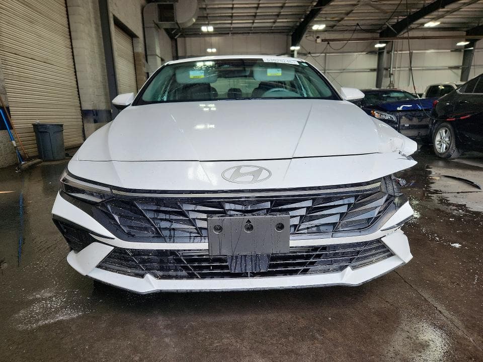 2025 HYUNDAI ELANTRA SEL 5